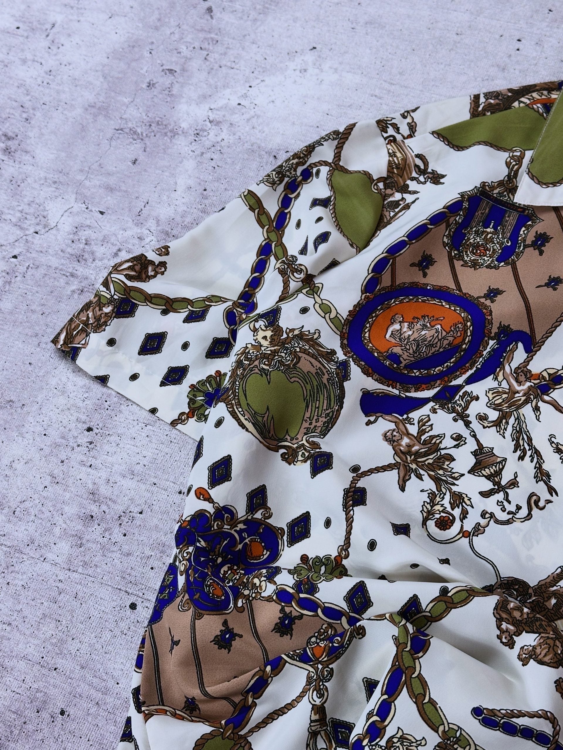 Blusa Vintage (Flores/Blanca)