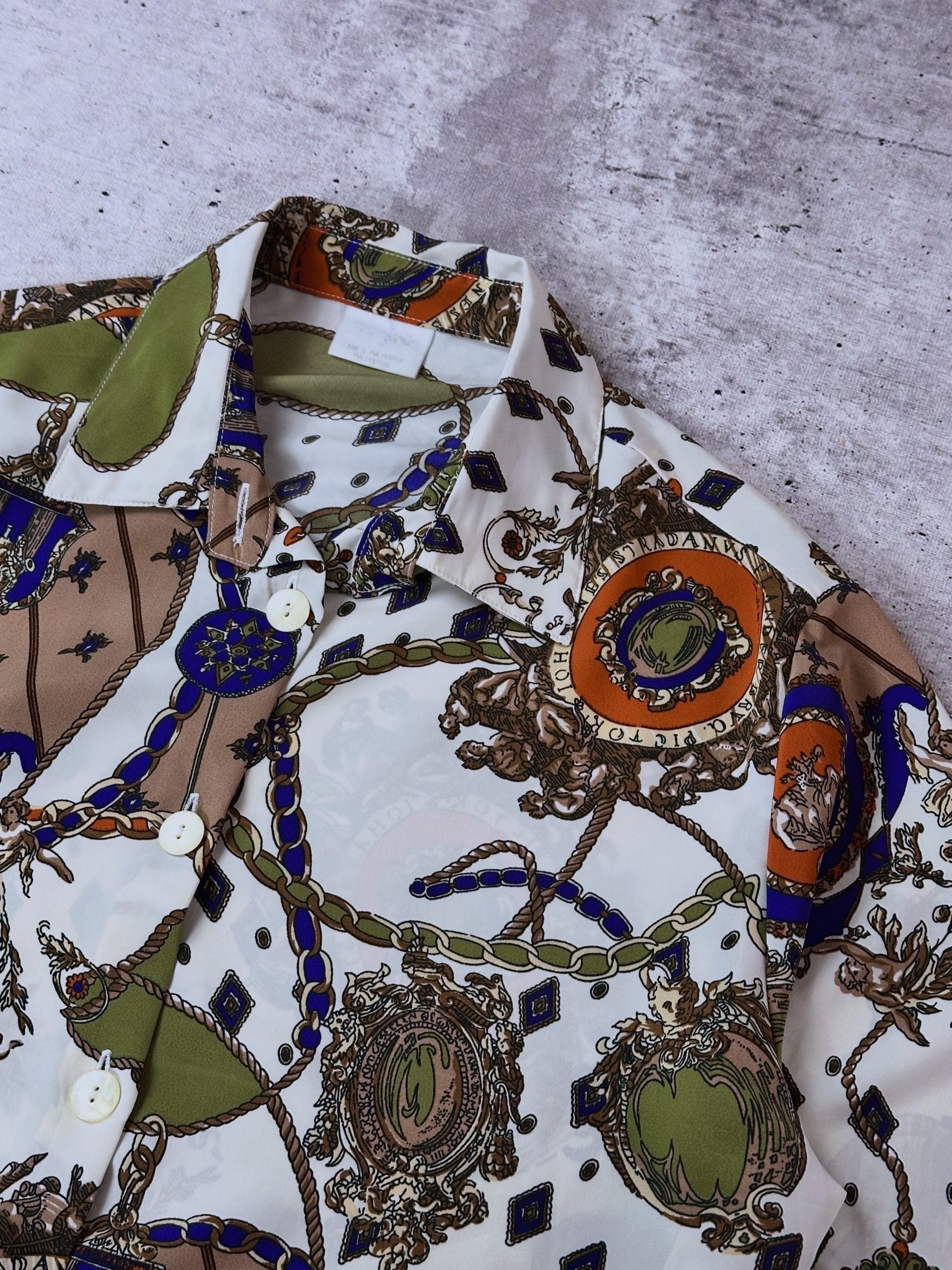 Blusa Vintage (Flores/Blanca)