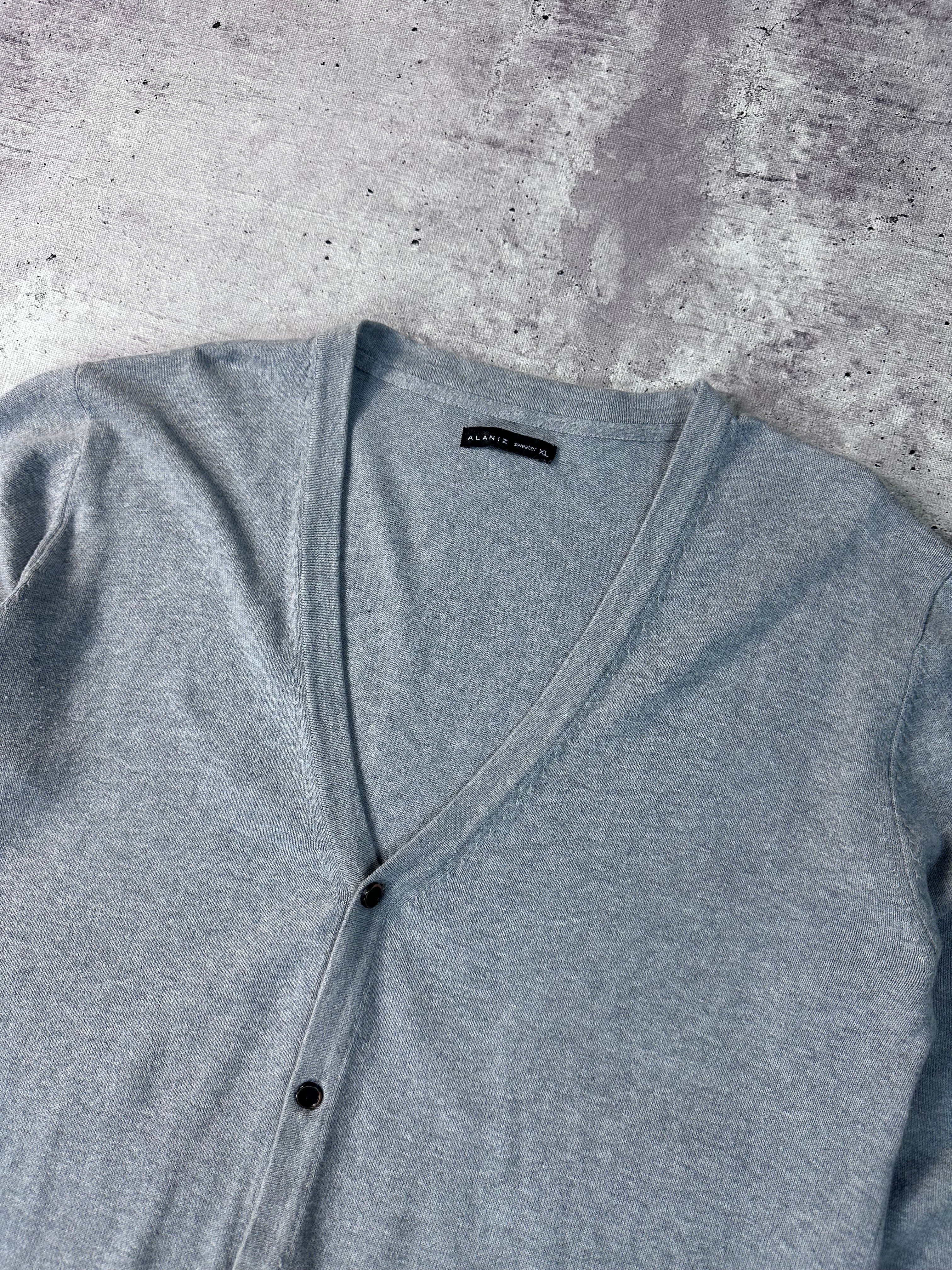 Cardigan Alaniz