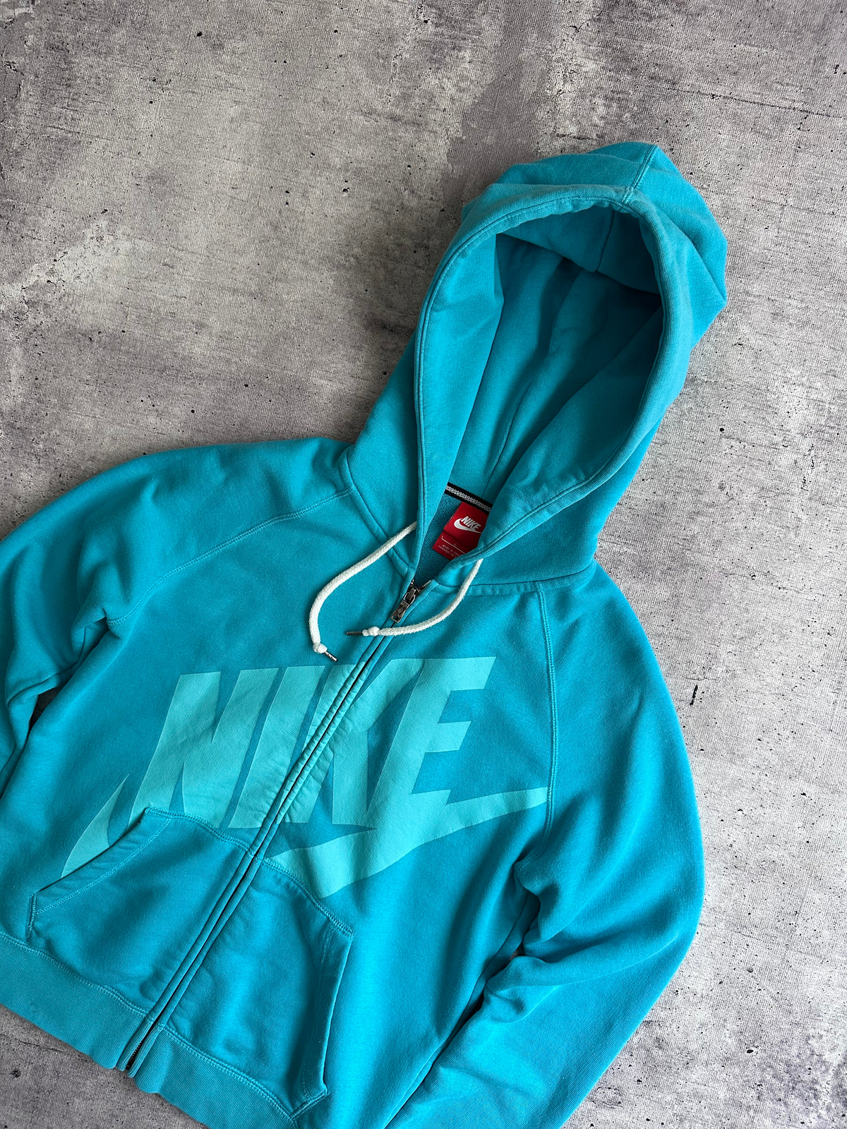 Poleron Nike