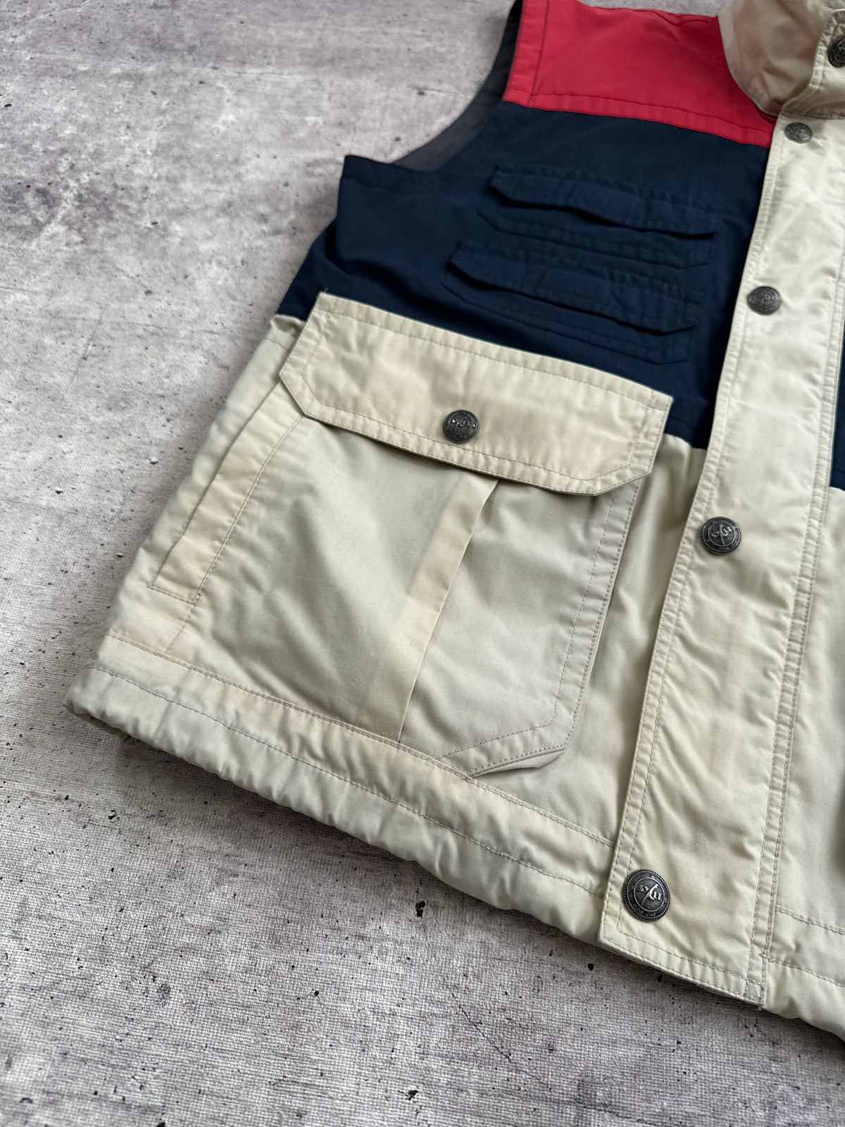 Vest Blue Line