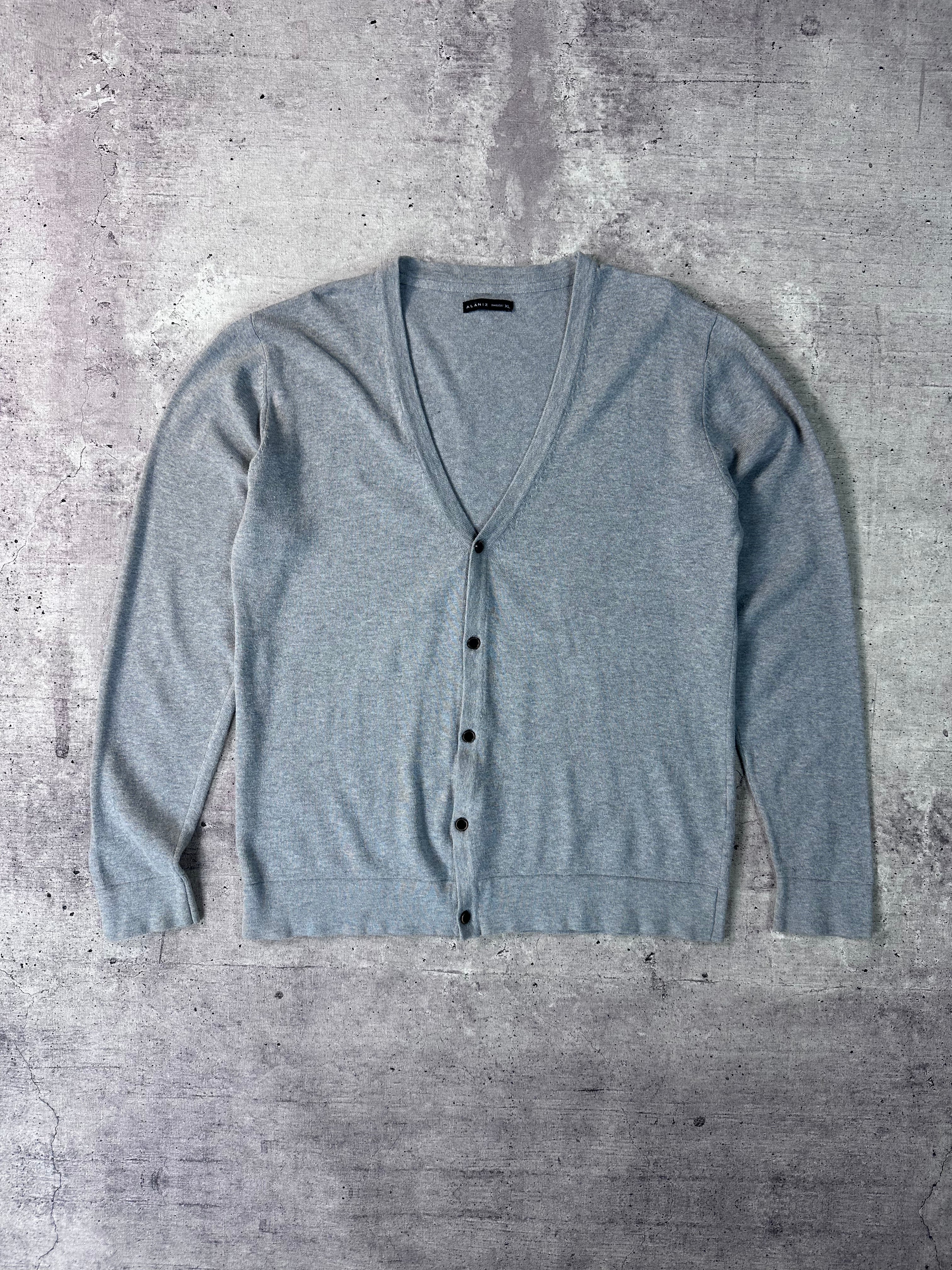 Cardigan Alaniz