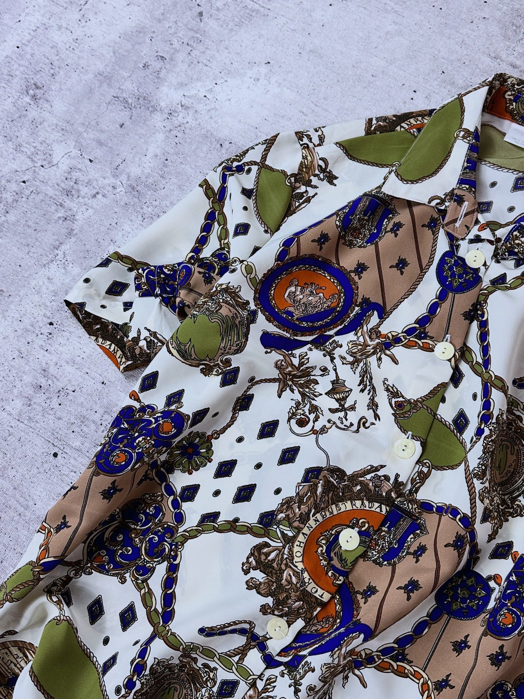 Blusa Vintage (Flores/Blanca)