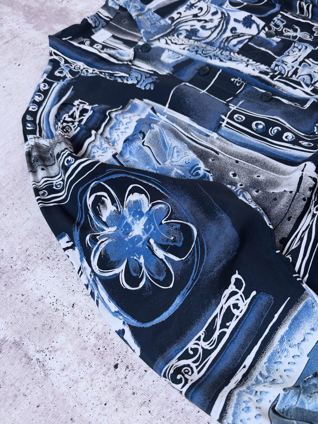 Blusa Vintage (Azul/Negro)
