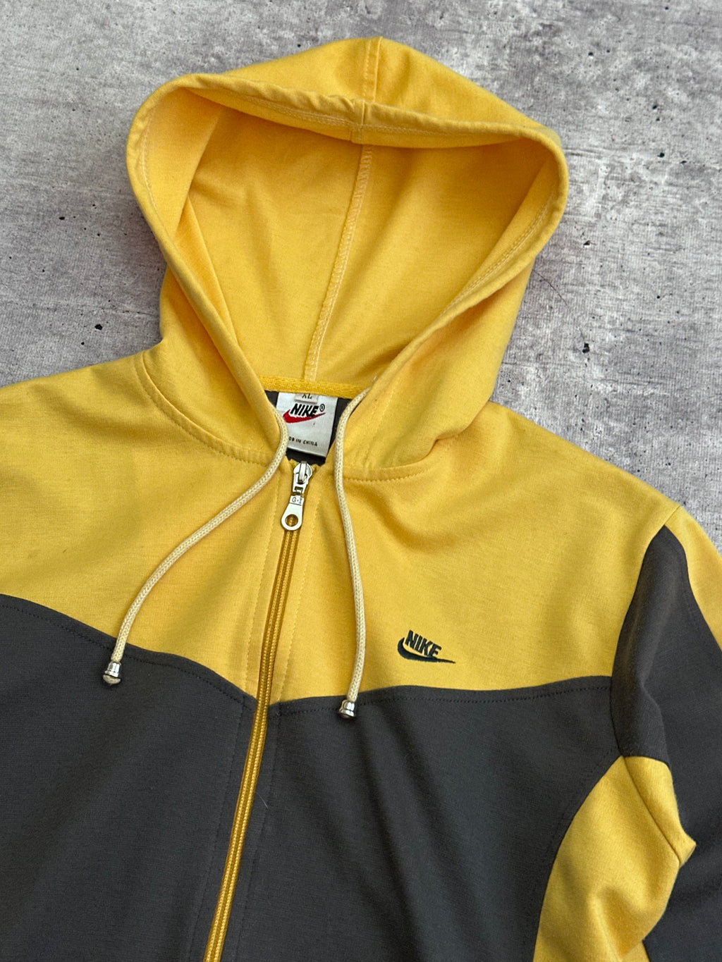 Poleron Nike