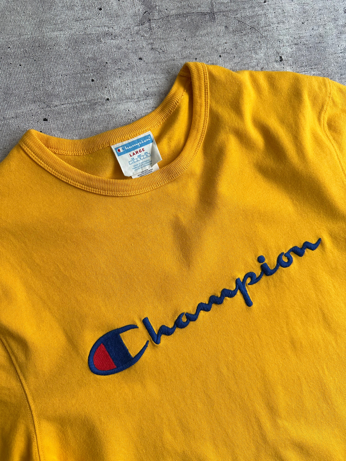 Polera Champion amarilla
